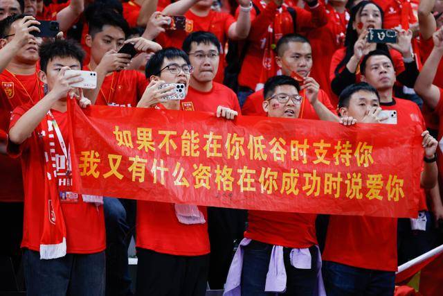 半场-迈阿密1-0蒙特雷 德保罗破门展示梅西球衣卡塞米罗献助攻